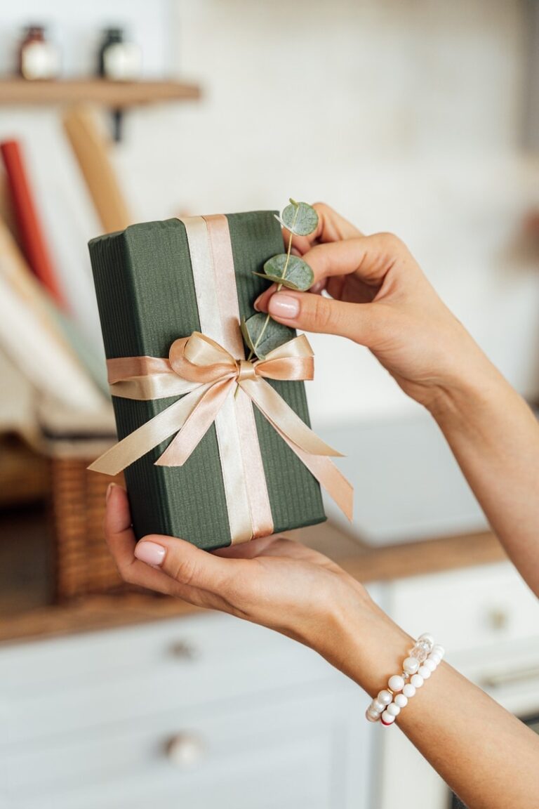 FITNESS GIFTS FOR WORKOUT LOVERS