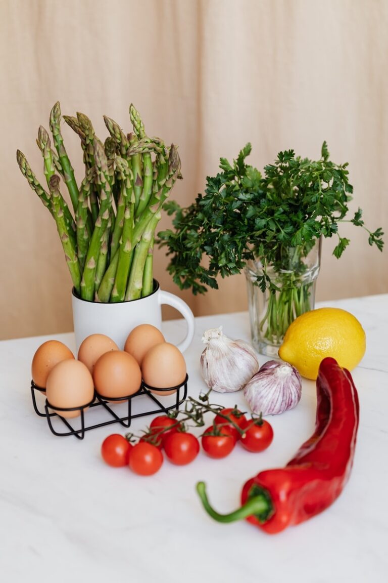 VITAMINS YOU NEED TO TAKE IN EVERY DAY