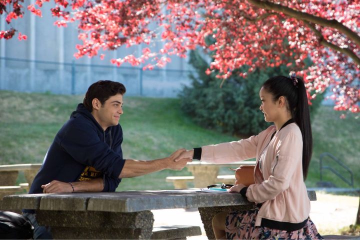 16 Best Netflix Comfort Movies for a Cozy Night In