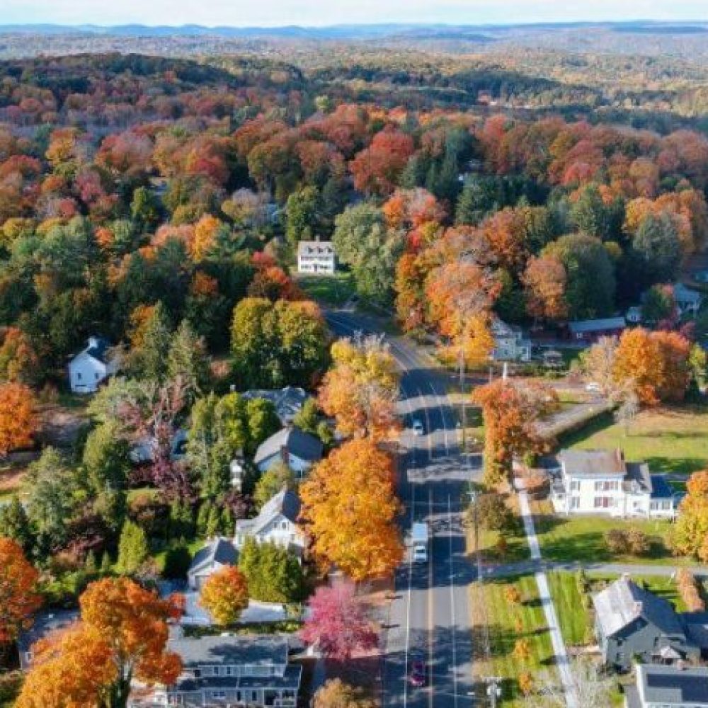 12-Small-Towns-to-Visit-This-Fall-That-Feel-Just.jpg