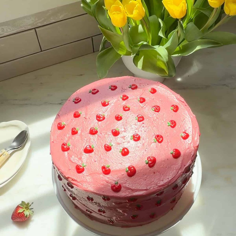 StrawberryLayerCake-13.jpg